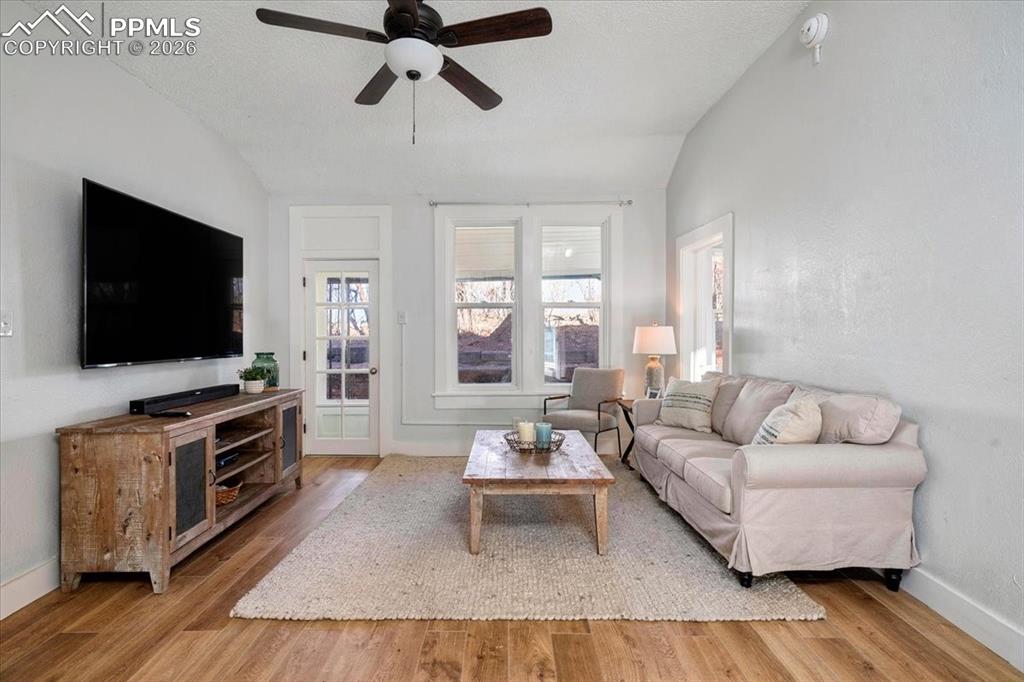 725-727 E Cucharras Street