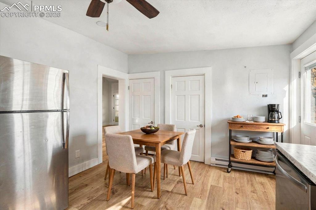 725-727 E Cucharras Street