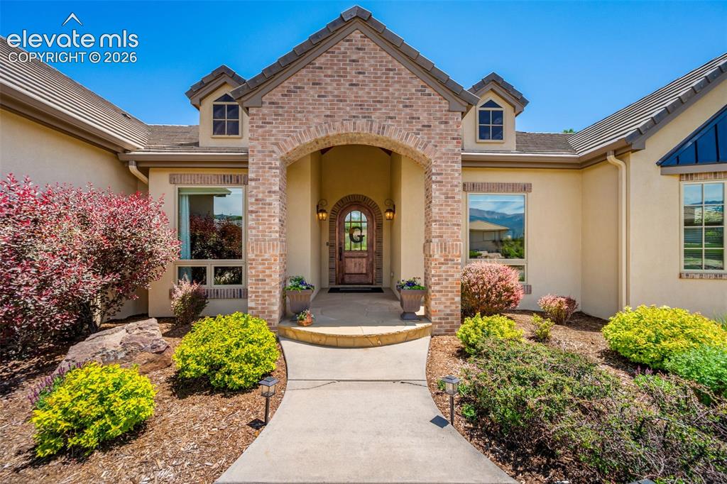 3615 Camel Grove