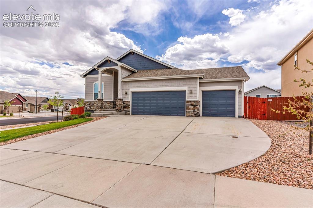 9423 Fairway Glen Drive