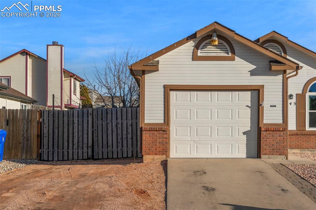 1445 Crippen Court