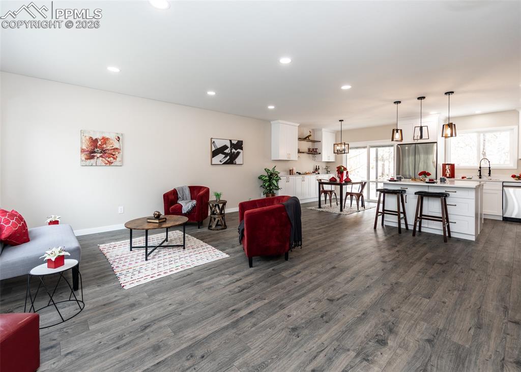 1021 Pioneer Lane
