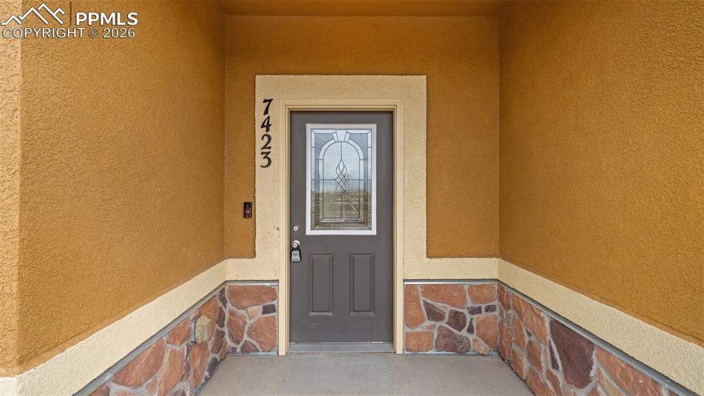 7423 Sand Lake Heights