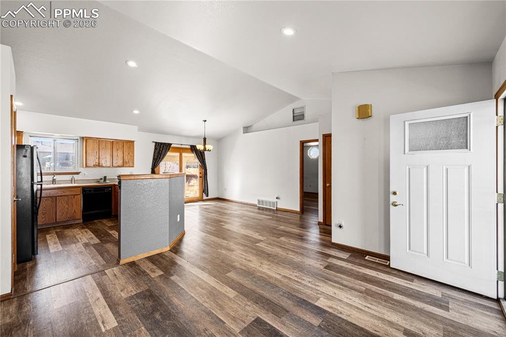 441 S Oak Creek Drive