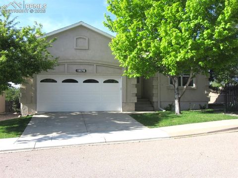 1676 Pinon Glen Circle Colorado Springs CO 80919