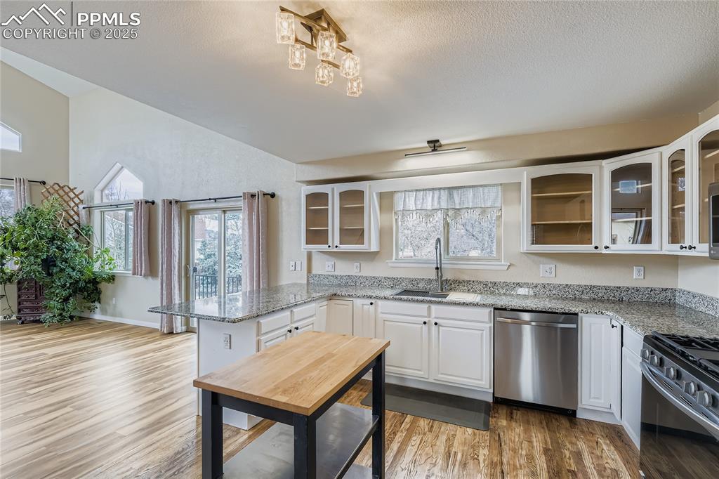 9470 Blue Grass Place