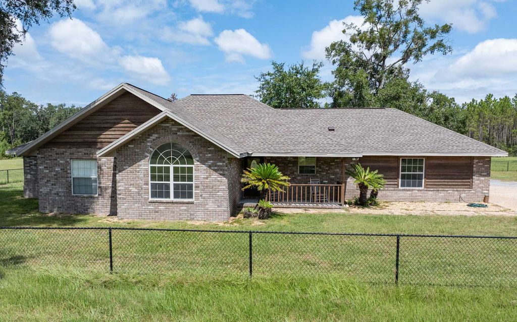Photo of 579 SW Zierke Drive, Lake City, FL 32024 (MLS # 128453)