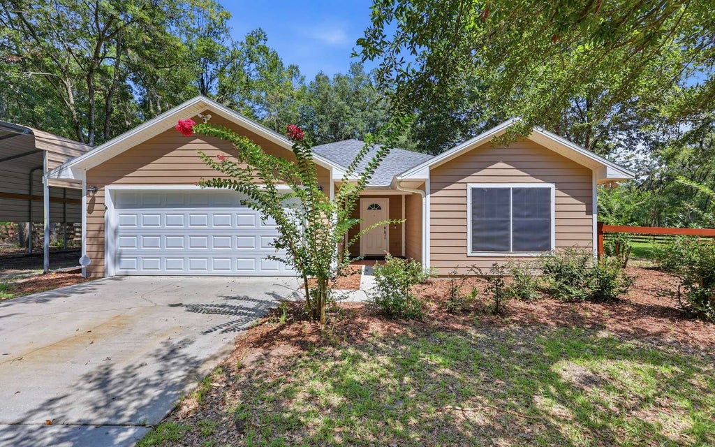 Photo of 219 NW Melanie Way, Lake City, FL 32024 (MLS # 132863)