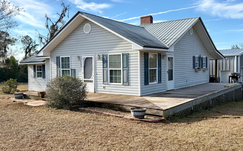 Photo of 839 NE Post Road, Madison, FL 32340 (MLS # 130053)