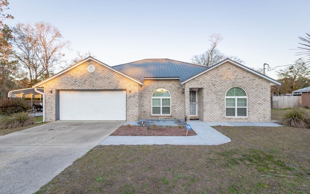 Photo of 569 SW Emerald Street, Lake City, FL 32024 (MLS # 130335)