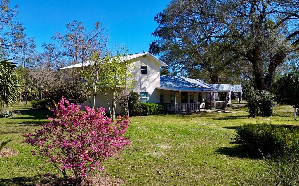 Photo of 112 NE Rowan Rd, Mayo, FL 32066 (MLS # 126499)