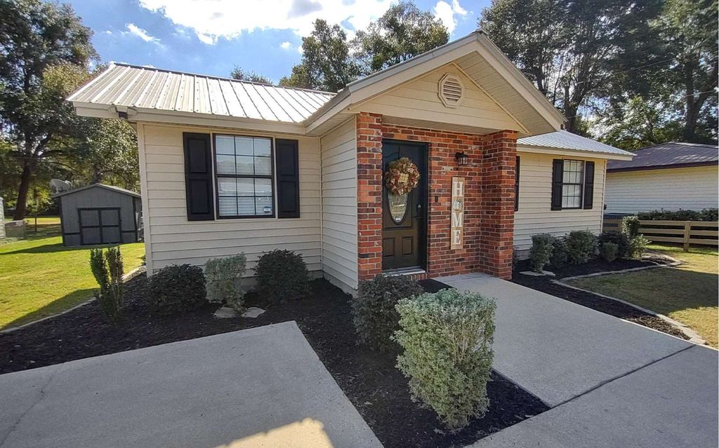 Photo of 2407 Leigh Terrace, Other, FL 32177 (MLS # 129489)