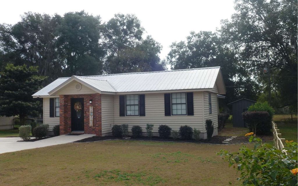 Photo of 2407 Leigh Terrace, Other, FL 32177 (MLS # 129489)