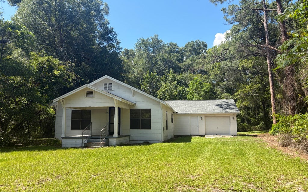 Photo of 6359 SW County Road 18, Fort White, FL 32038 (MLS # 131981)