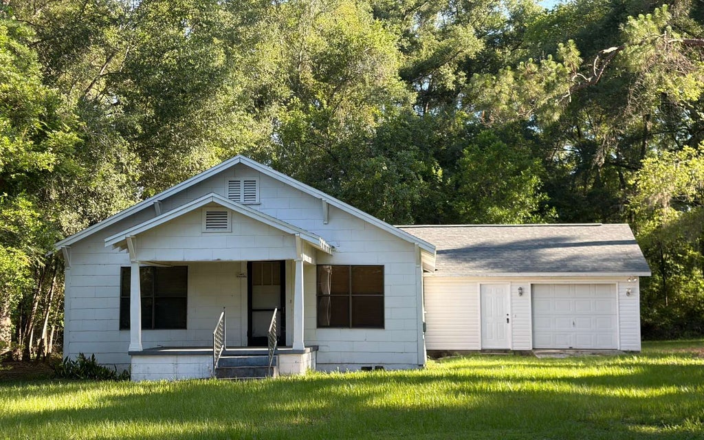Photo of 6359 SW County Road 18, Fort White, FL 32038 (MLS # 131981)