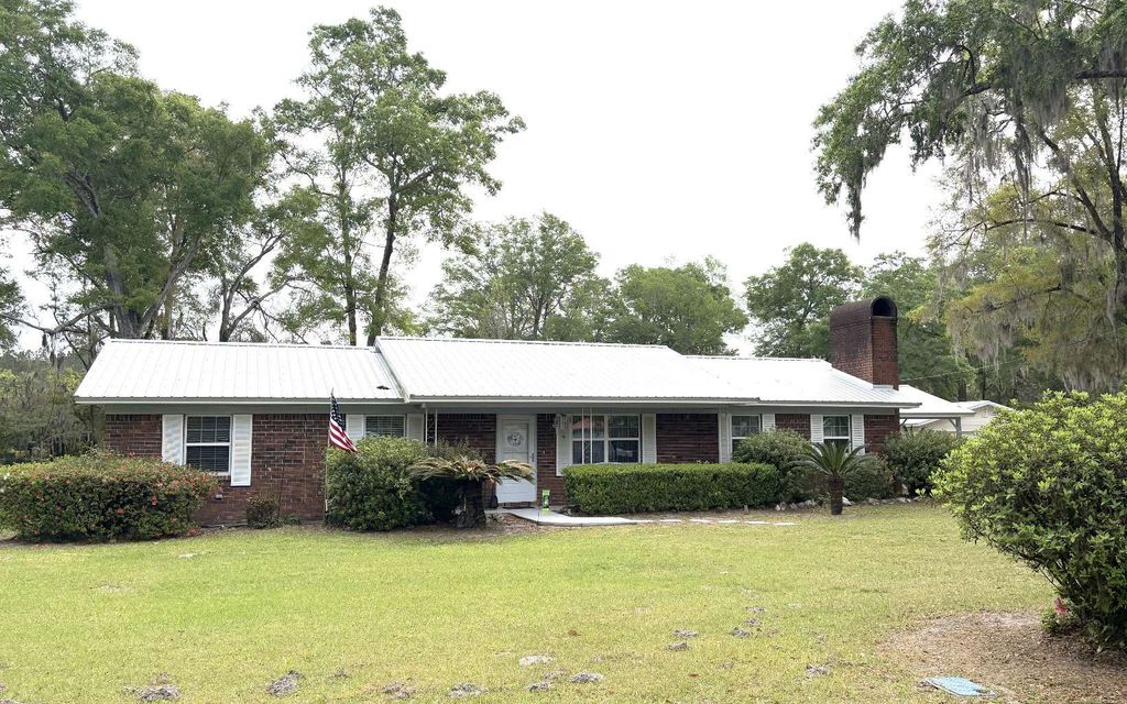 Photo of 187 SE Tevis Ave, Lake City, FL 32025 (MLS # 130806)