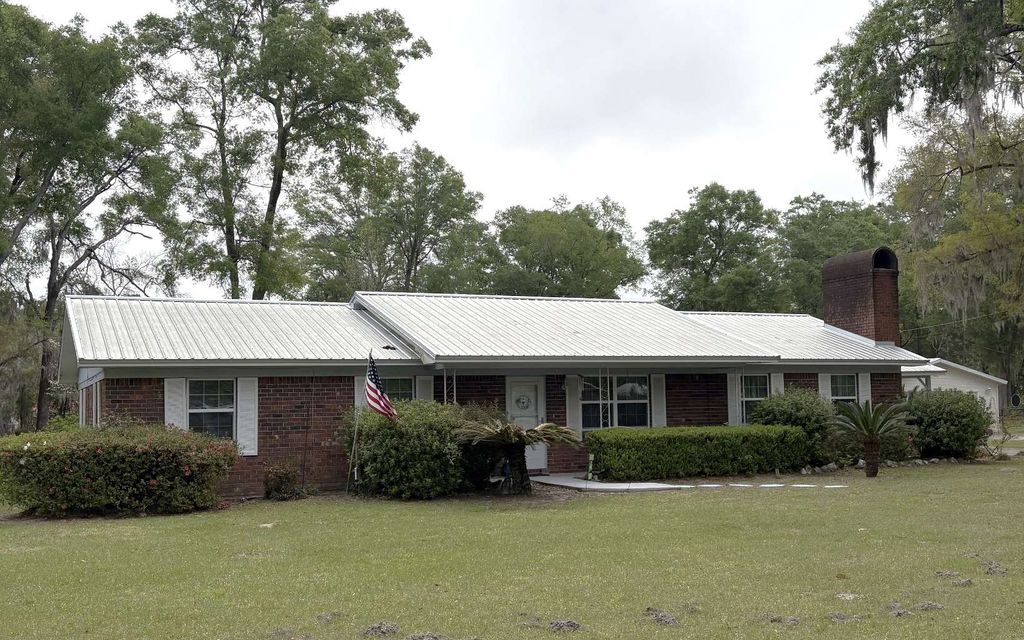 Photo of 187 SE Tevis Ave, Lake City, FL 32025 (MLS # 130806)