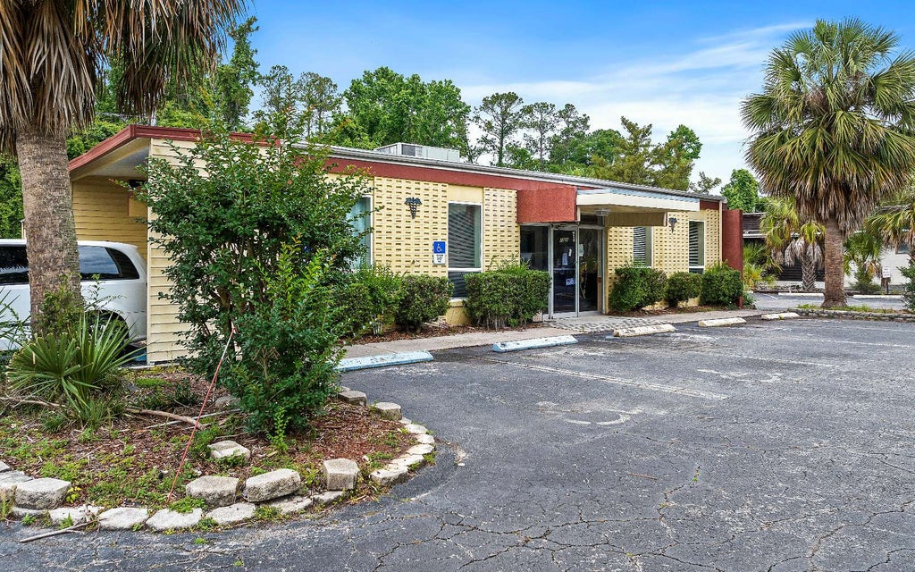 Photo of 1226 SW Main Boulevard, Lake City, FL 32025 (MLS # 129343)