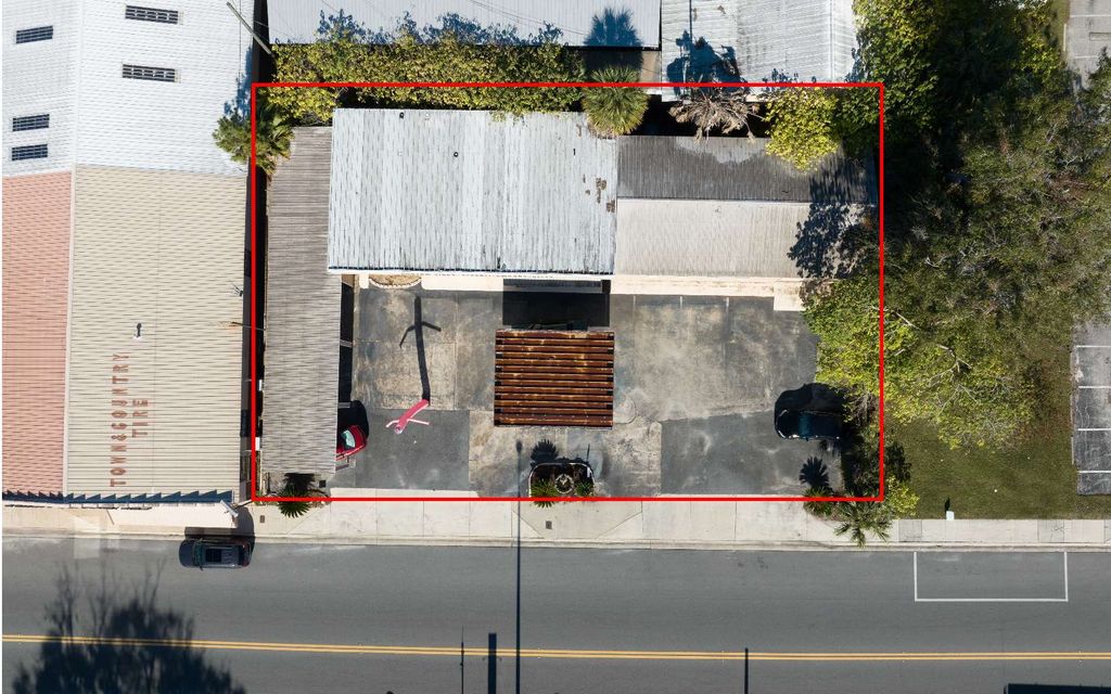 Photo of 319 SE Howard St, Live Oak, FL 32064 (MLS # 128502)