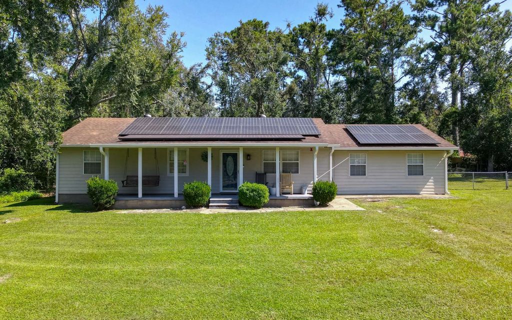 Photo of 11325 122nd Trl, Live Oak, FL 32060 (MLS # 127939)
