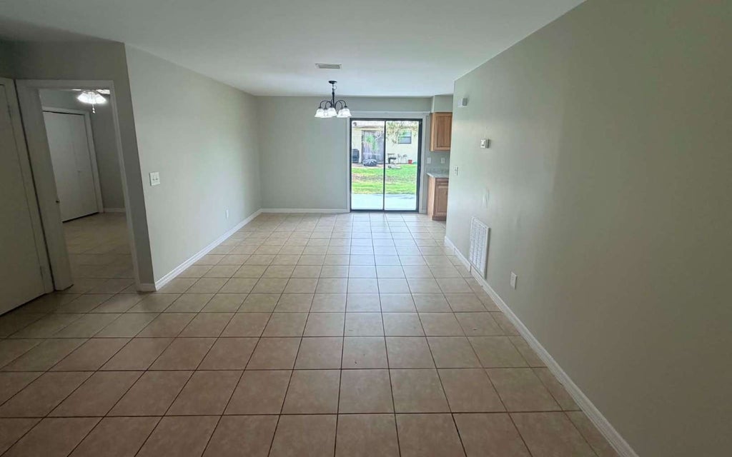Photo of 3820 NW Archer St Apt 102, Lake City, FL 32055 (MLS # 133202)
