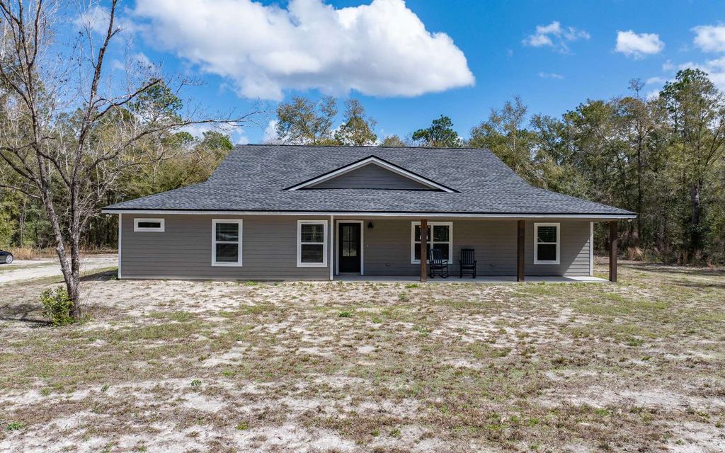 Photo of 22636 41st Dr, Lake City, FL 32024 (MLS # 130502)