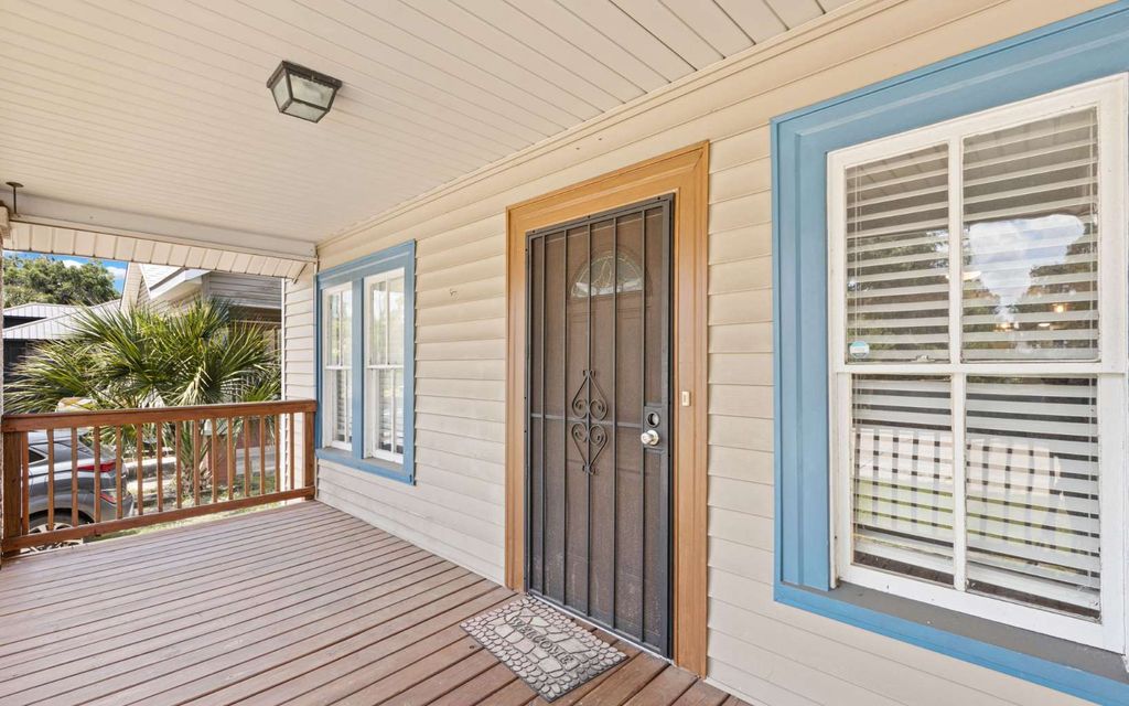 Photo of 348 S Marion Avenue, Lake City, FL 32025 (MLS # 131502)