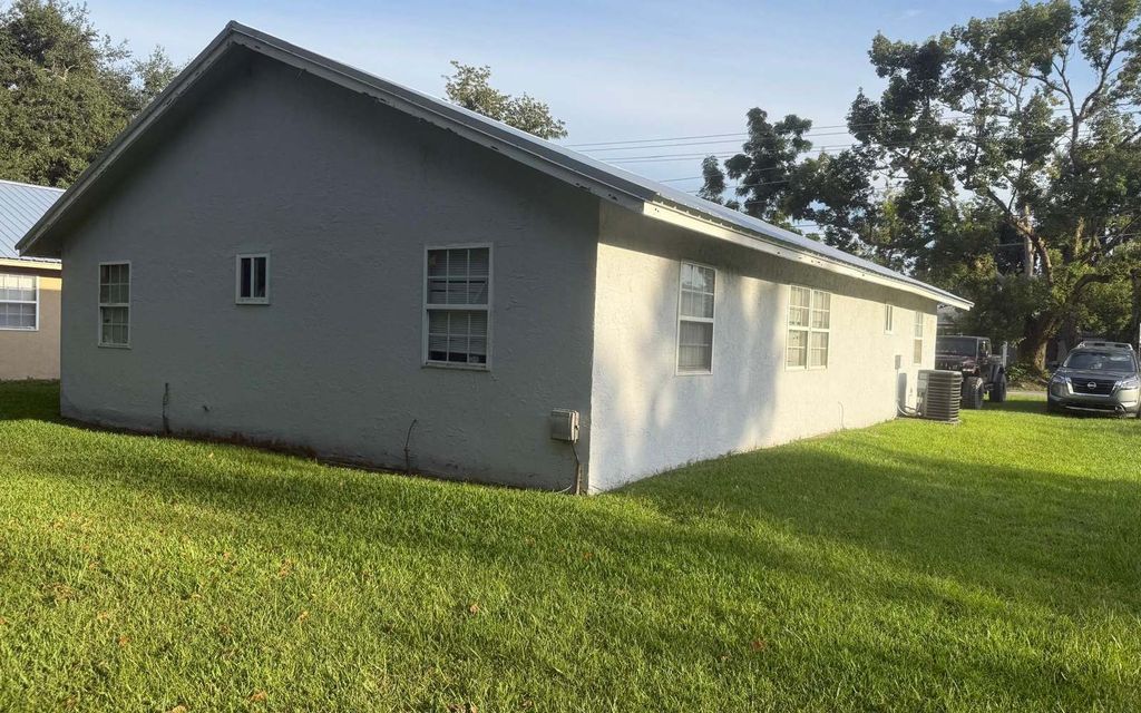 Photo of 137 SE Old County Camp Rd, Madison, FL 32340 (MLS # 130910)