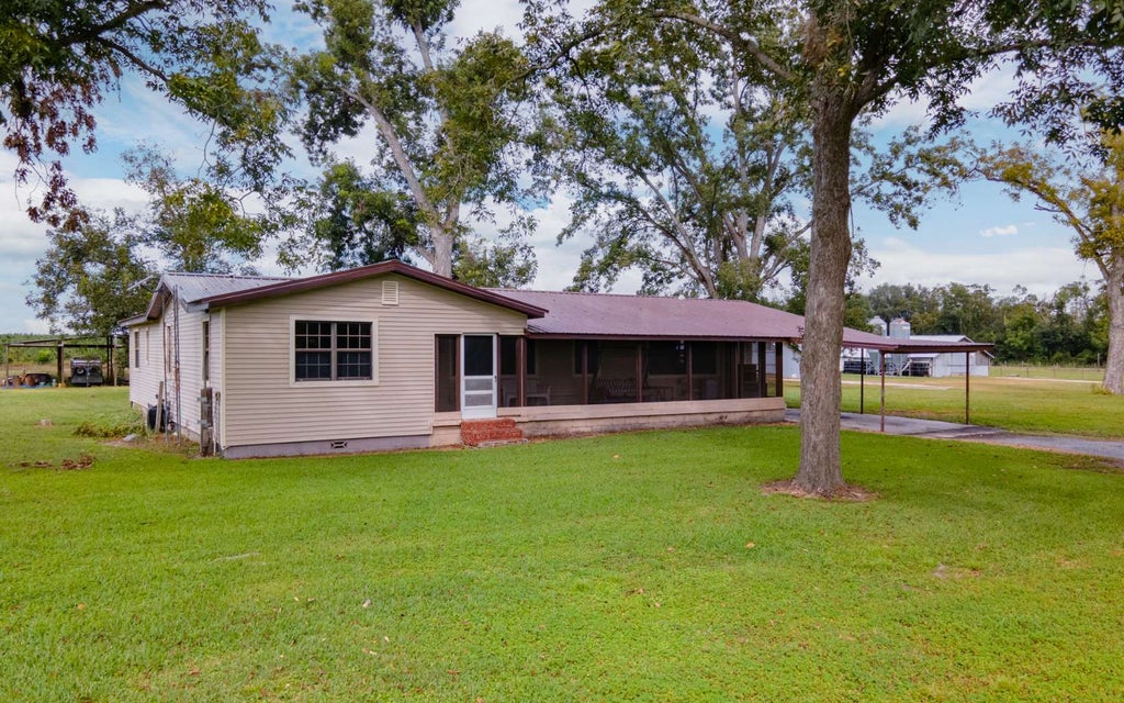 Photo of 8837 185th Rd, Live Oak, FL 32060 (MLS # 133621)