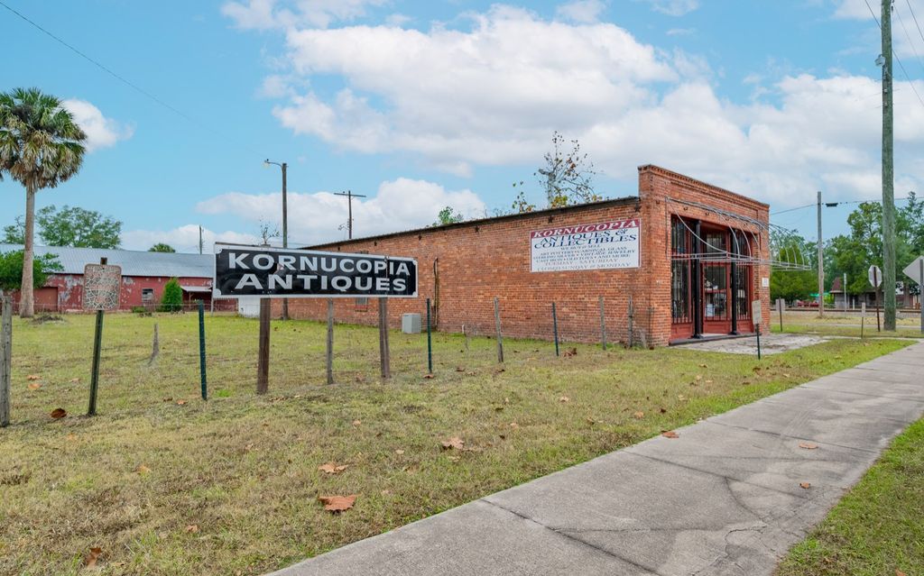 Photo of 12093 County Road 137, Wellborn, FL 32094 (MLS # 129499)