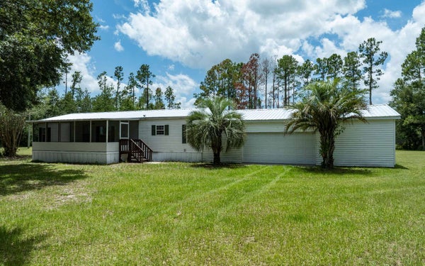 17405 89TH RD, MC ALPIN, FL 32062 - Image 0cfd996902b8b9dbde306850d90cb14d/2929018268