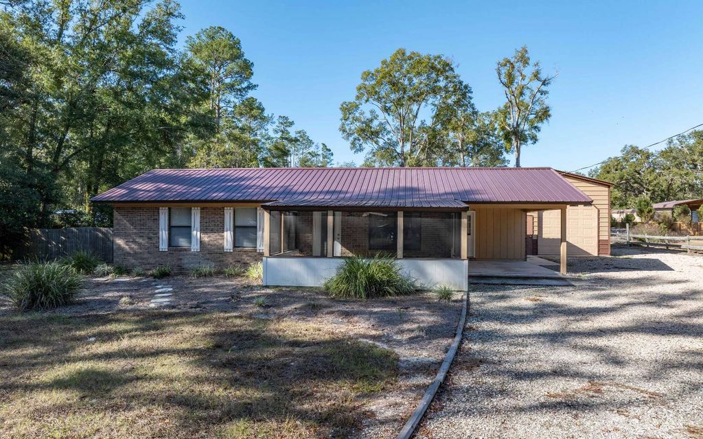 Photo of 9427 147th Rd, Live Oak, FL 32060 (MLS # 129646)