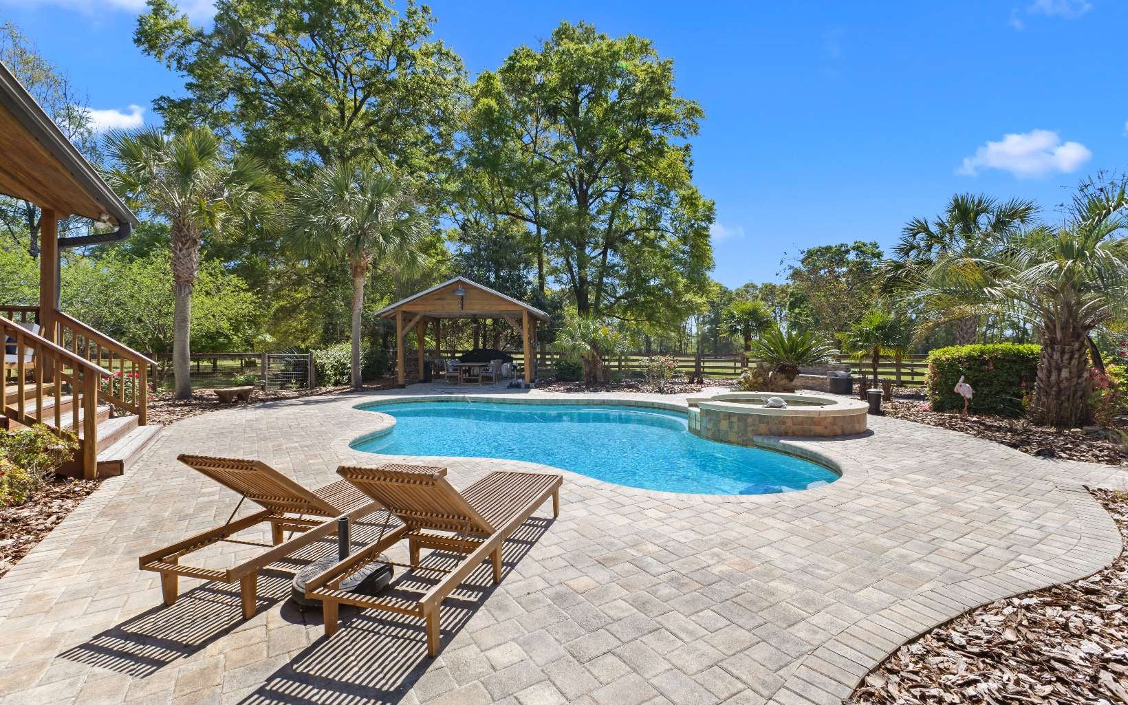 High Springs, Florida, 32643, United States, 5 Bedrooms Bedrooms, ,4 BathroomsBathrooms,Residential,Active,2032882