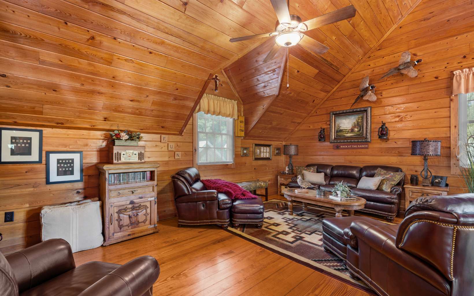 High Springs, Florida, 32643, United States, 5 Bedrooms Bedrooms, ,4 BathroomsBathrooms,Residential,Active,2032882
