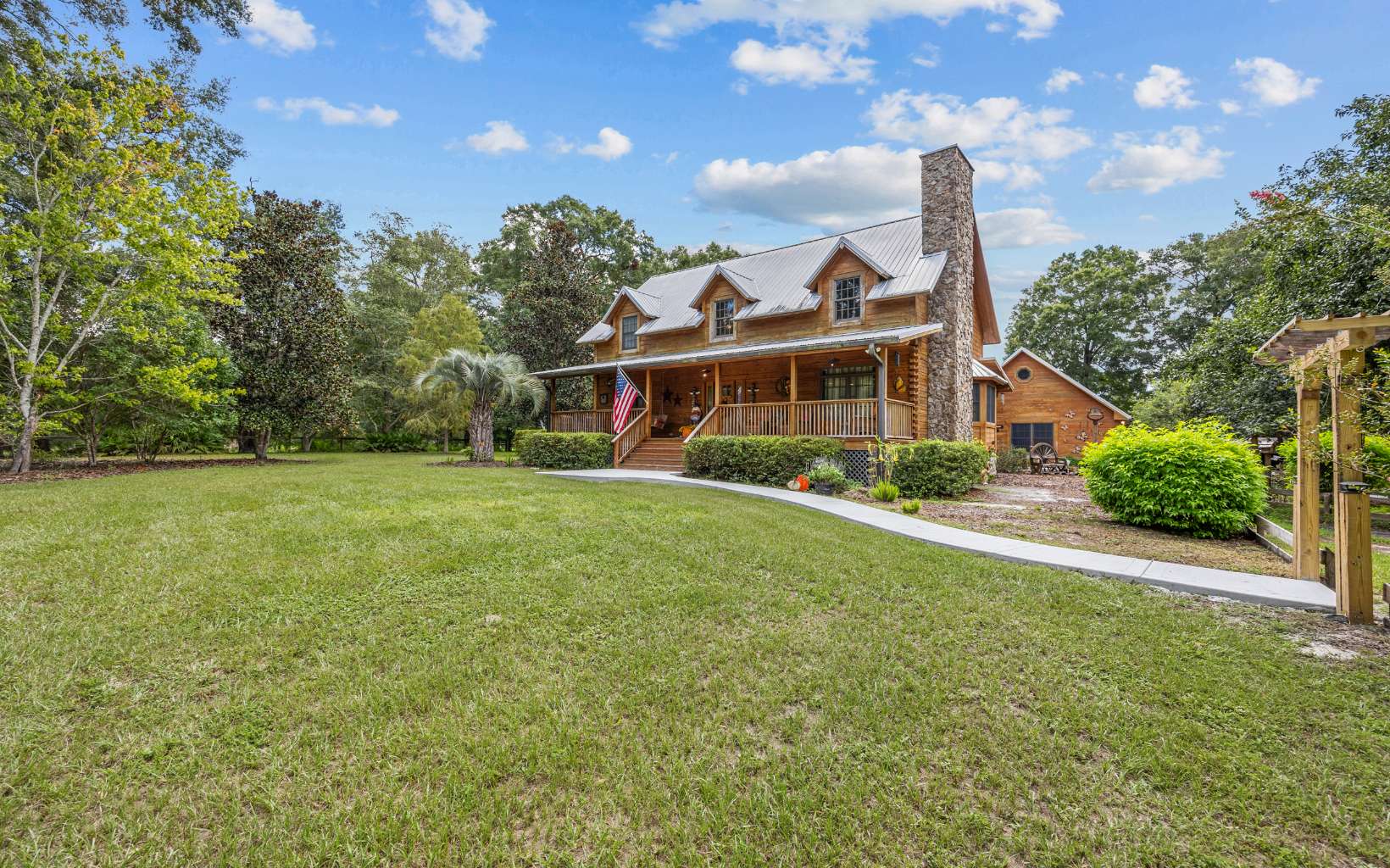 High Springs, Florida, 32643, United States, 5 Bedrooms Bedrooms, ,4 BathroomsBathrooms,Residential,Active,2032882