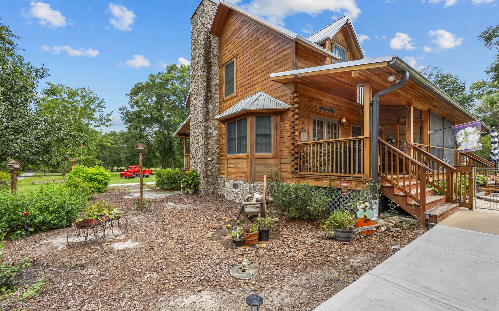 High Springs, Florida, 32643, United States, 5 Bedrooms Bedrooms, ,4 BathroomsBathrooms,Residential,Active,2032882