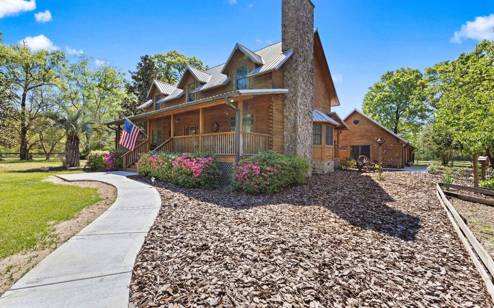 High Springs, Florida, 32643, United States, 5 Bedrooms Bedrooms, ,4 BathroomsBathrooms,Residential,Active,2032882