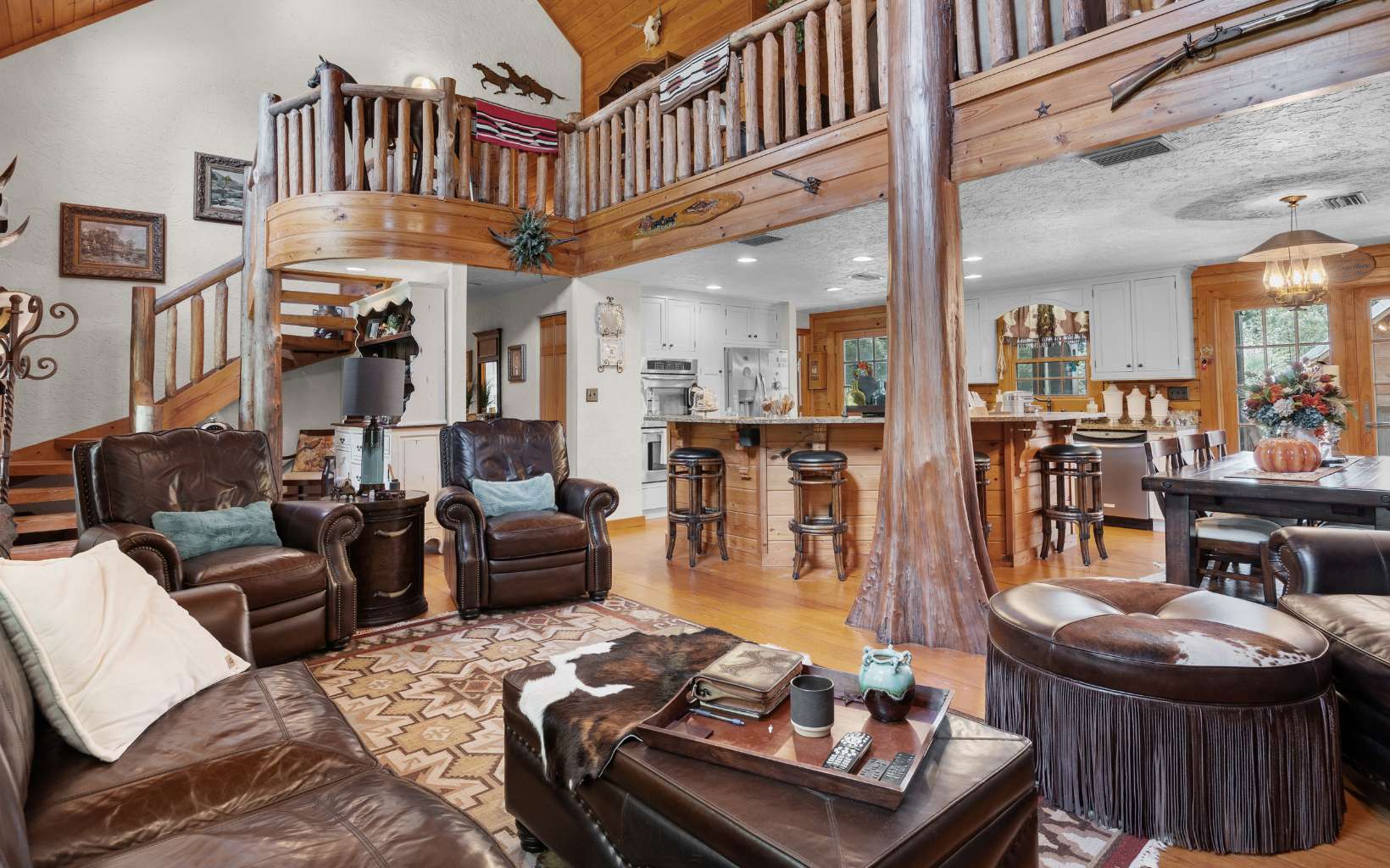 High Springs, Florida, 32643, United States, 5 Bedrooms Bedrooms, ,4 BathroomsBathrooms,Residential,Active,2032882