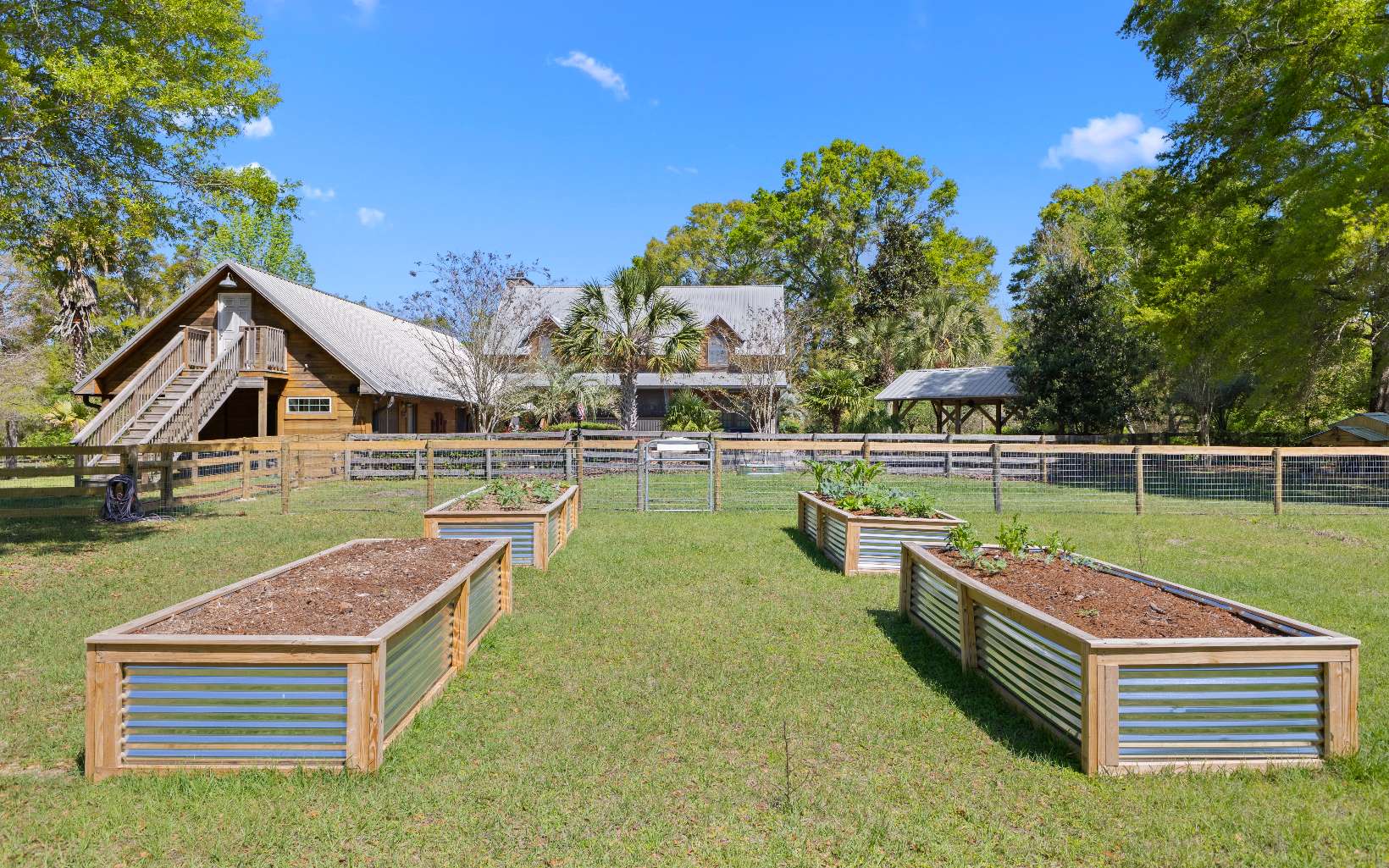 High Springs, Florida, 32643, United States, 5 Bedrooms Bedrooms, ,4 BathroomsBathrooms,Residential,Active,2032882