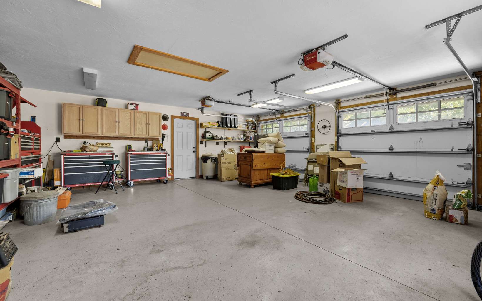 High Springs, Florida, 32643, United States, 5 Bedrooms Bedrooms, ,4 BathroomsBathrooms,Residential,Active,2032882