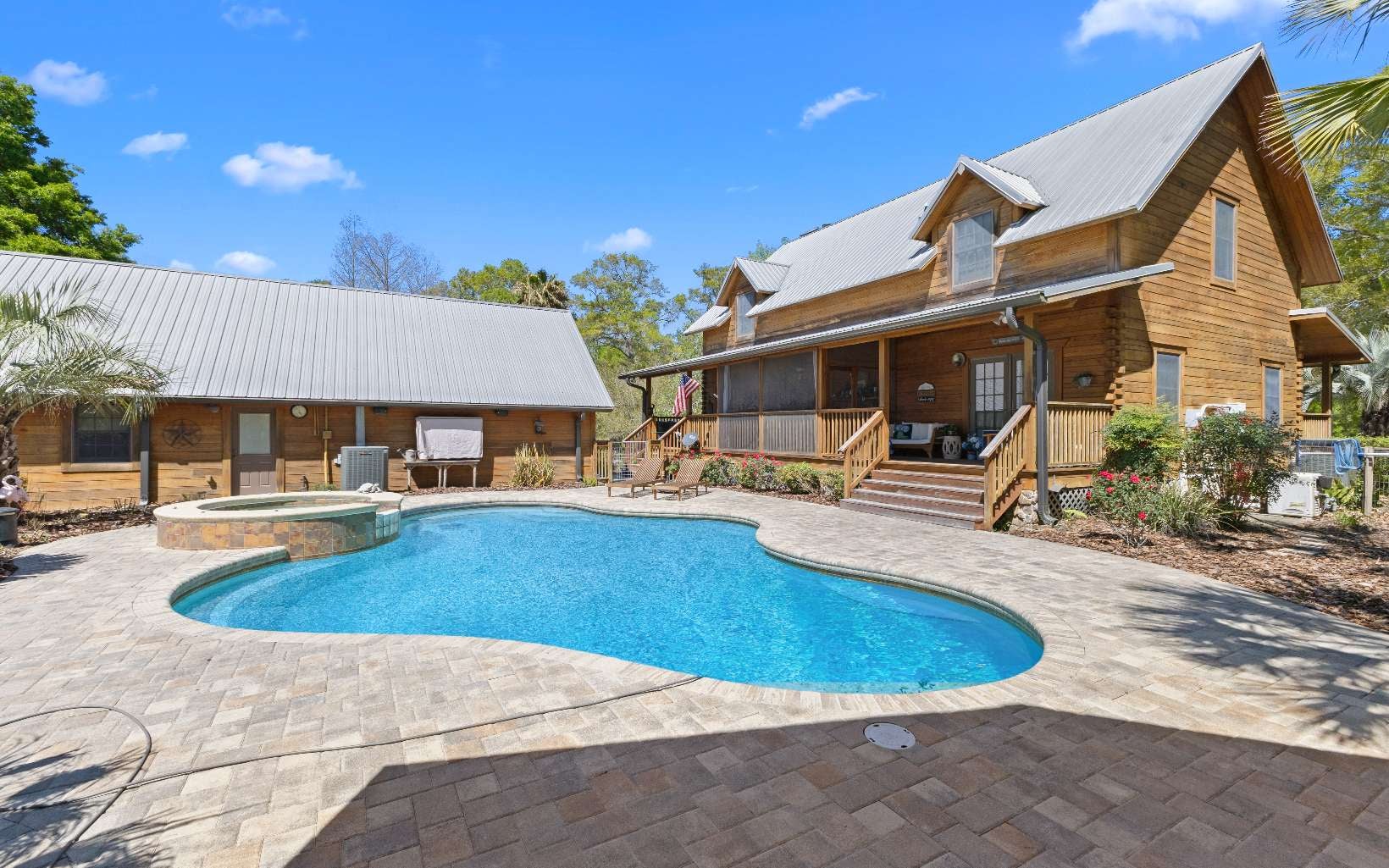 High Springs, Florida, 32643, United States, 5 Bedrooms Bedrooms, ,4 BathroomsBathrooms,Residential,Active,2032882