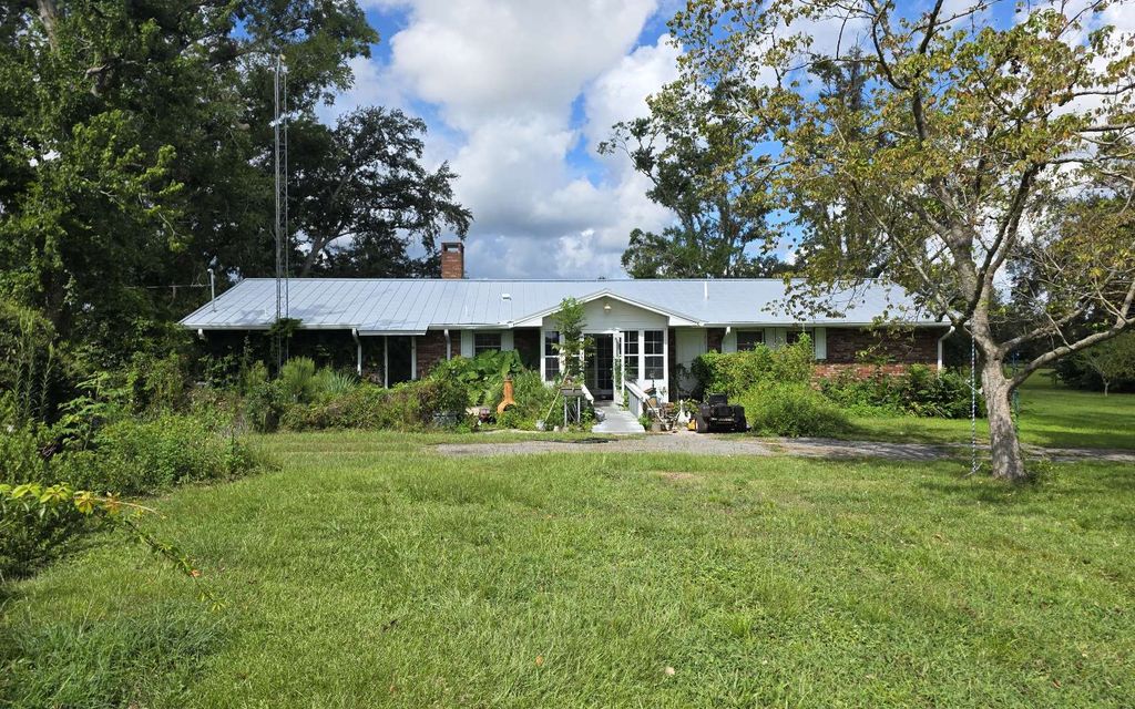 Photo of 3637 SE Cr 255, Lee, FL 32059 (MLS # 128295)