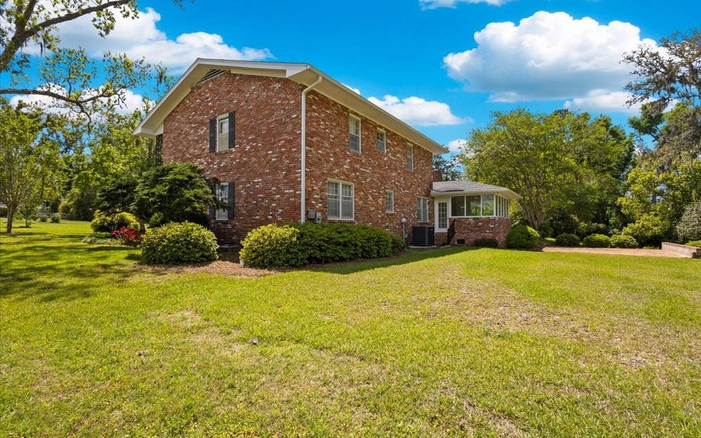 Photo of 324 NE Fraleigh Drive, Madison, FL 32340 (MLS # 132292)