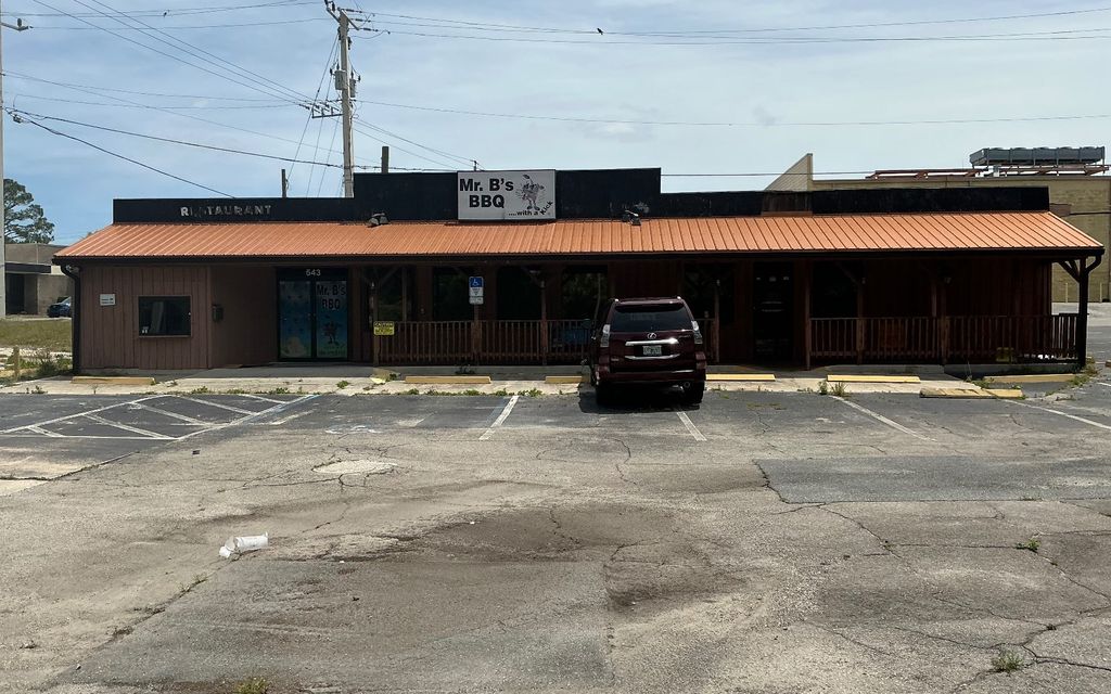 Photo of 535 SW Main Blvd, Lake City, FL 32024 (MLS # 131341)