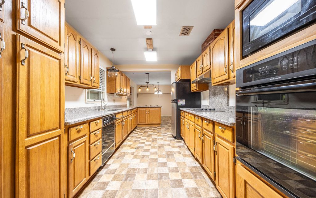 Photo of 12443 State Road 51, Live Oak, FL 32060 (MLS # 130807)