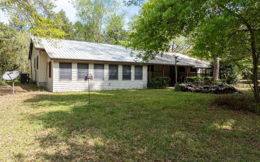 Photo of 12443 State Road 51, Live Oak, FL 32060 (MLS # 130807)