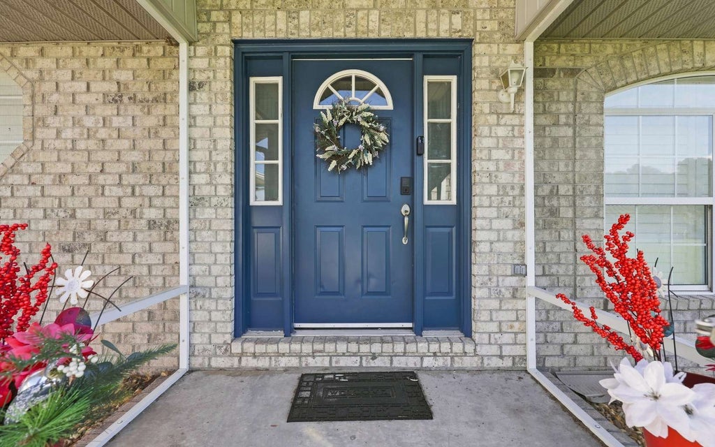 Photo of 153 SW Russwood Terrace, Lake City, FL 32024 (MLS # 133070)