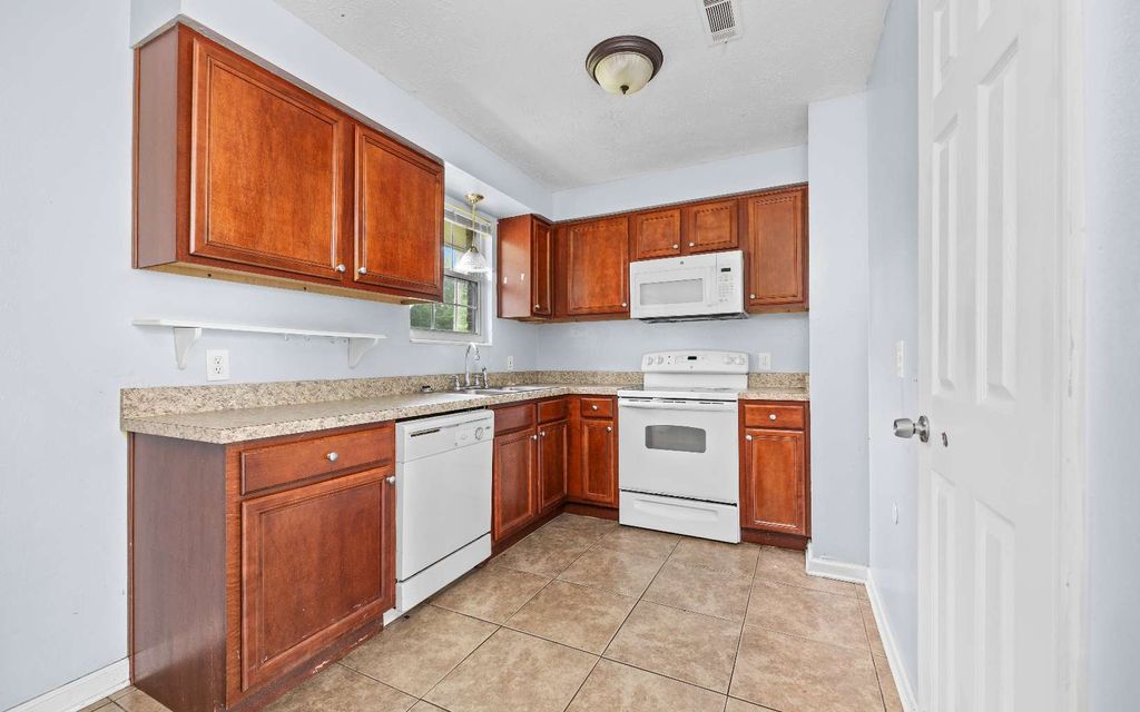 Photo of 840 SE Defender Dr, Lake City, FL 32025 (MLS # 124110)