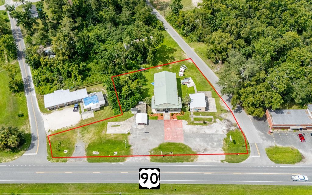 Photo of 1031 W Howard Street, Live Oak, FL 32064 (MLS # 127887)