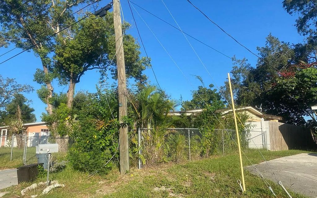 Photo of 1912 Brust Ave, Other, FL 33612 (MLS # 128902)